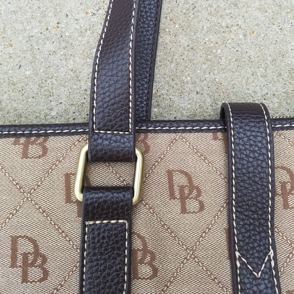 Dooney &Bourke handbag - Picture 7 of 8